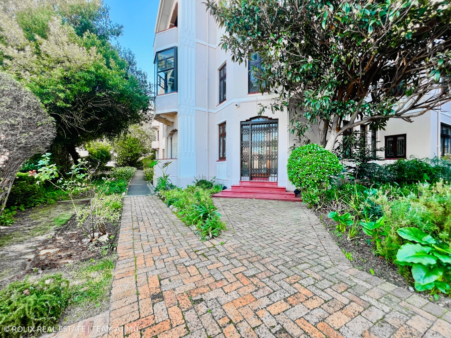 2 Bedroom Property for Sale in Rondebosch Village Western Cape